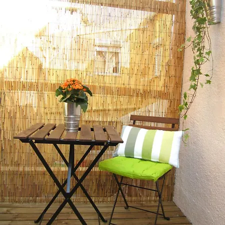 Sant'ana Restelo 1br Terrace Apartment